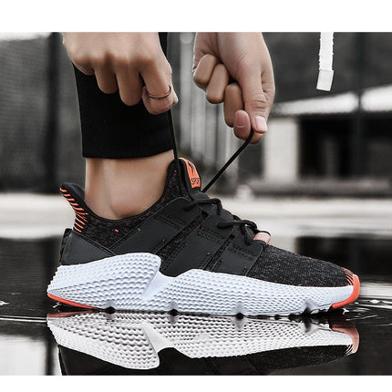 New winter men's shoes men's casual shoes Korean version of the trend of wild fashion sports shoes men's tide shoes shoes