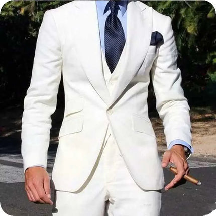 Classy Wedding Tuxedos Suits Slim Fit Bridegroom For Men 3 Pieces Groomsmen Suit Male Cheap Formal Business  (Jacket+Vest+Pants）